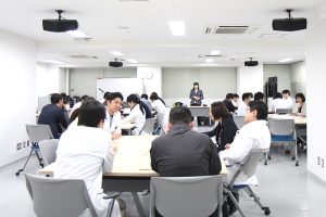 夕食をあてるゲームなどで緊張がとけました