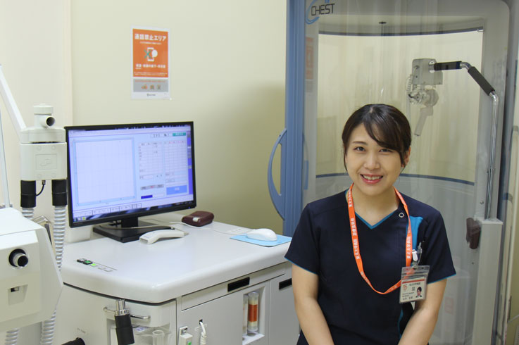 病気の診断や治療に不可欠な臨床検査技師、スキルアップのためさらなる資格取得を目指す