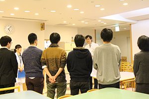 医学部2年の学生6人